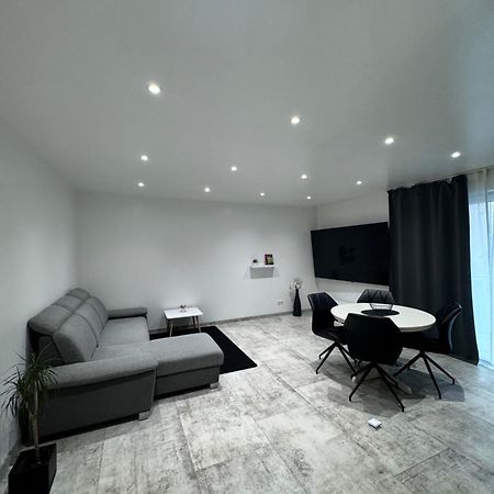 Stylisches City-Apartment Хейльбронн Экстерьер фото